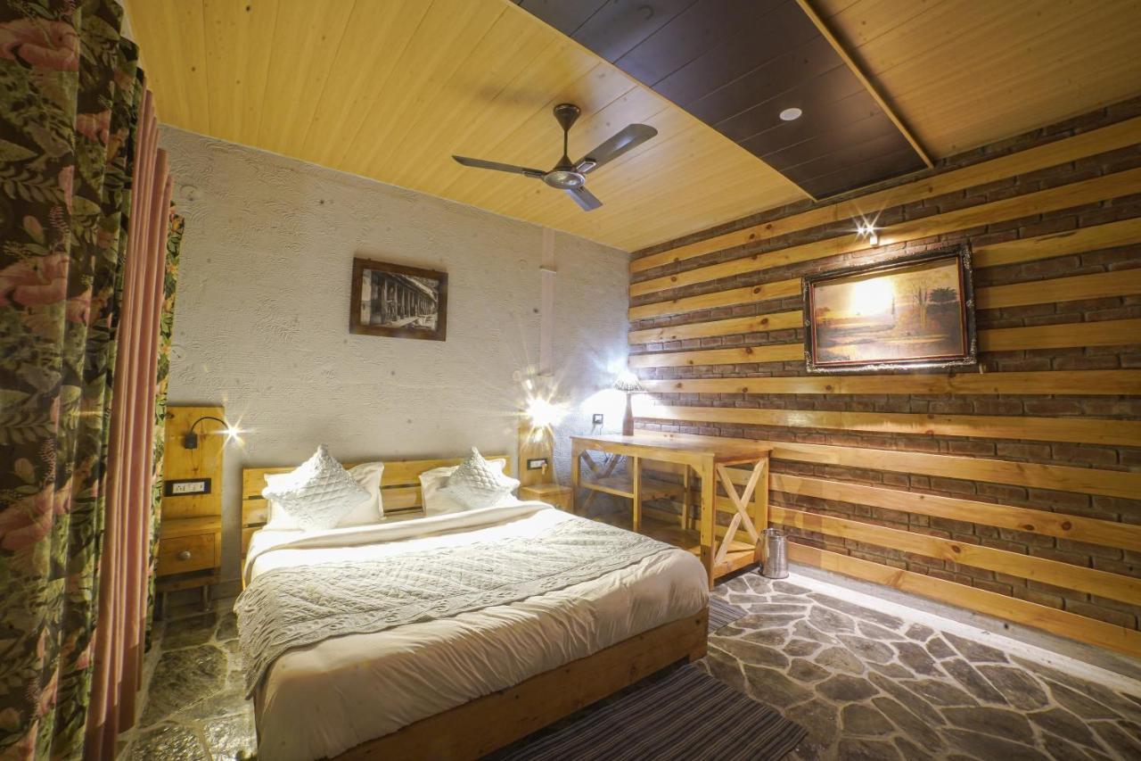 Tiger Fall Eco Resort Chakrāta Esterno foto